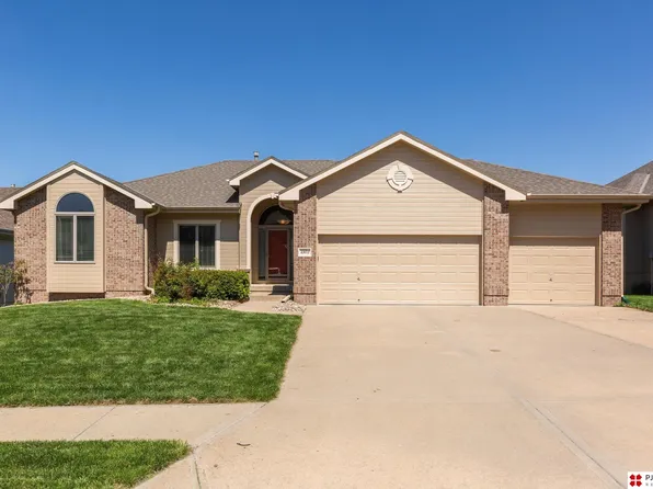 4902 Coffey St, Bellevue, NE 68133