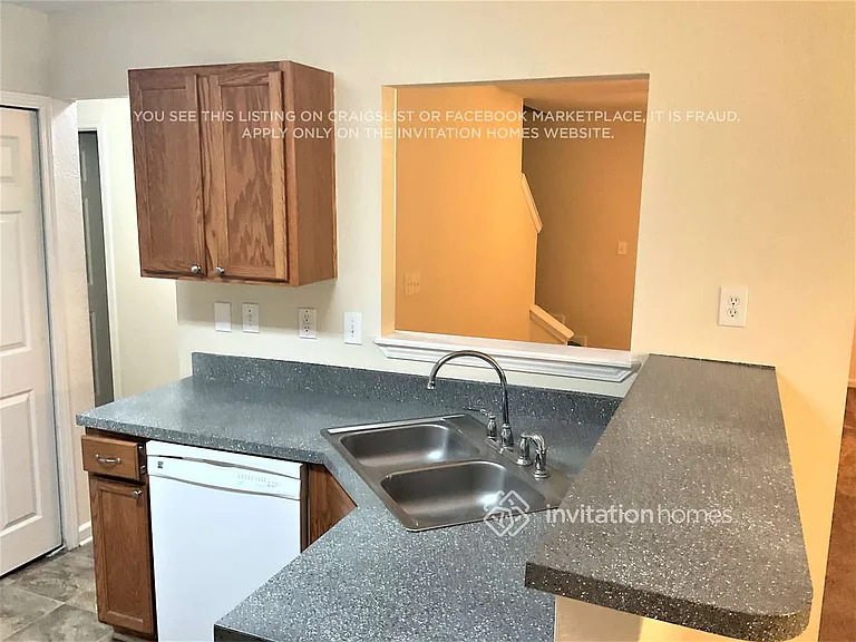 4410 Ravenwood Dr — Photo 7