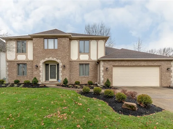 14594 Regency Dr, Strongsville, OH 44149