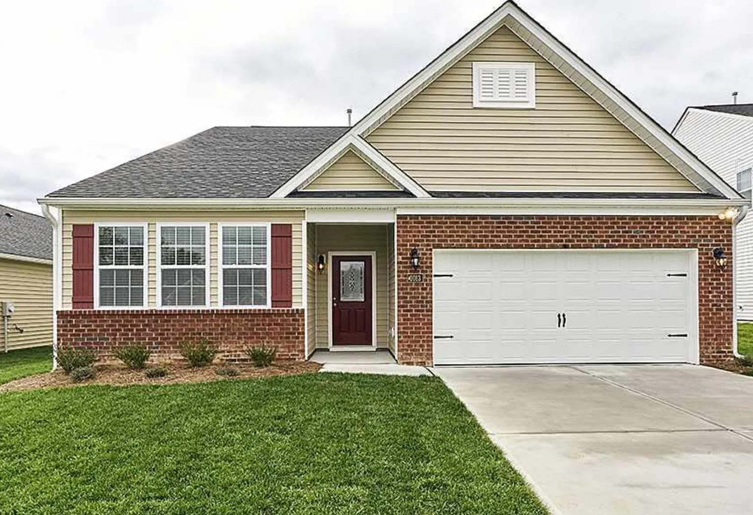 3 bed, 1903 sqft, $1,895 — Photo 1