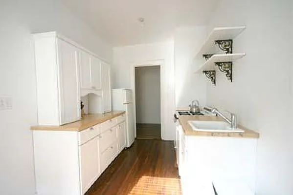 Sold by Fenwick Keats Real Estate | media 11
