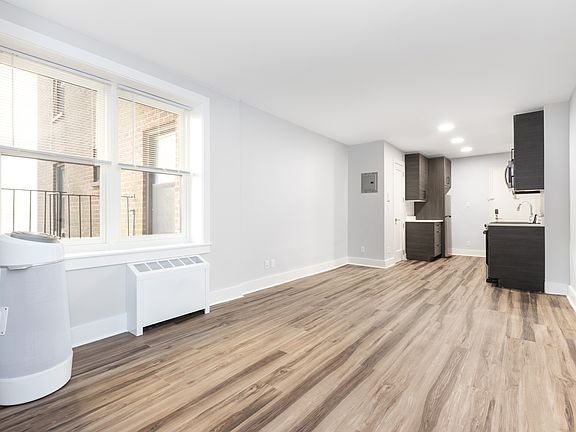 3rd image of 20-29 Seagirt Blvd #6B