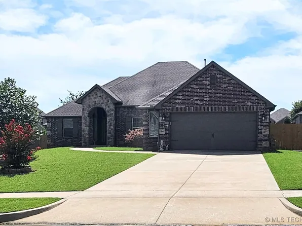 7501 E Knoxville St, Broken Arrow, OK 74014