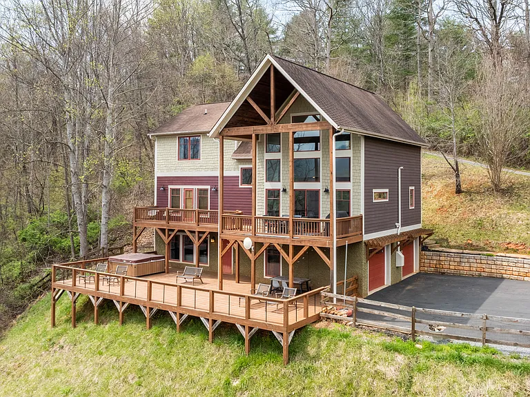 33 Silver Spoon Dr — Photo 5