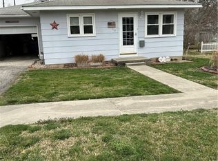 310 E Wagoner St, Sullivan, IL 61951