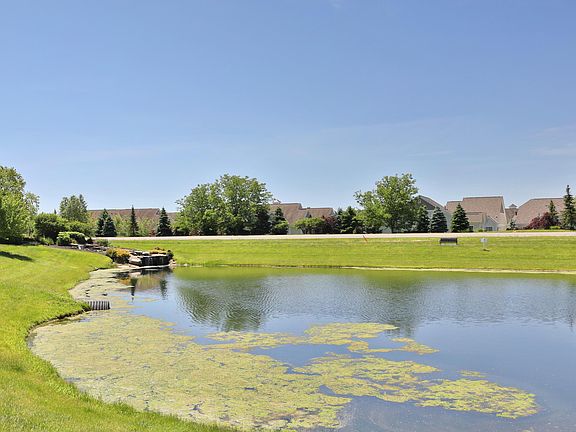 4th image of 5167 Twin Falls Dr