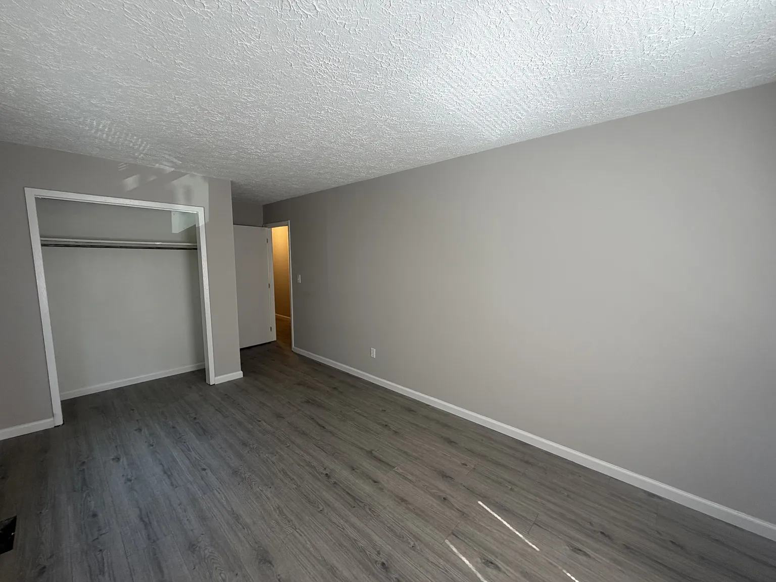 6011 Vine St — Photo 3