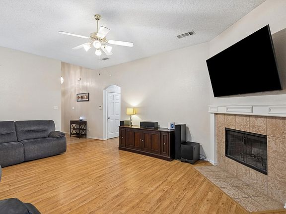 5th image of 1701 Fern Dr