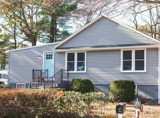 7 Dale Rd, Holbrook, MA 02343