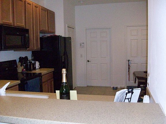 3rd image of 307 Seneca Falls Dr