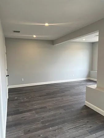 83 Upland St — Photo 13