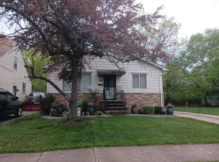 1546 Larchmont Rd, Cleveland, OH 44110