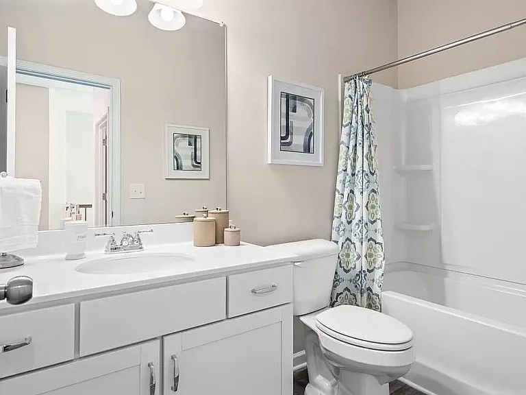 222 Dupont Dr — Photo 11