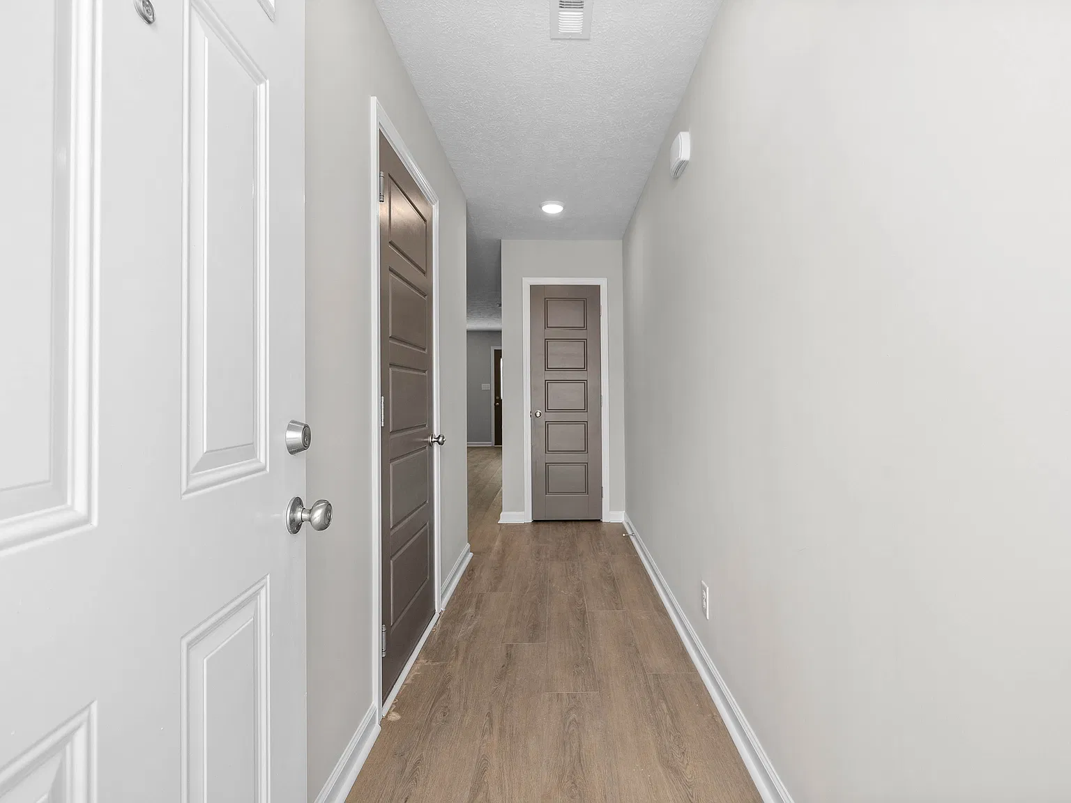 313 Longshadow Trl — Photo 2
