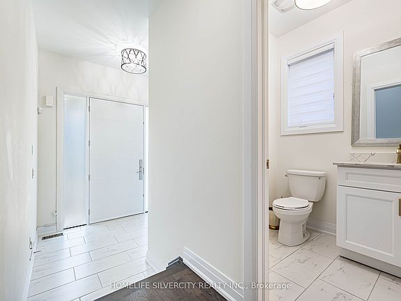 5th image of 33 Rainbrook Close