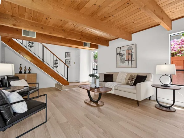 112 Mission Dr, Pleasanton, CA 94566