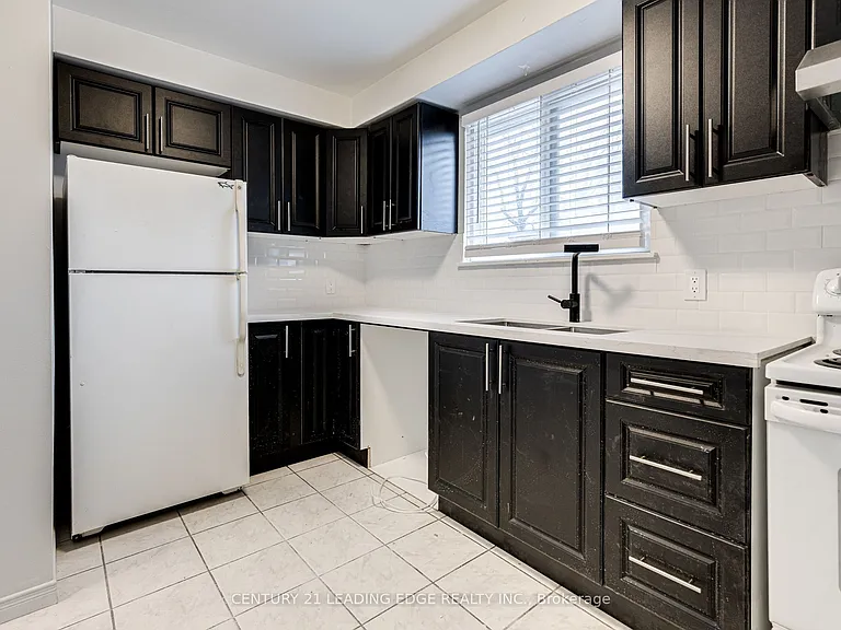 796 Midland Ave #1 — Photo 5
