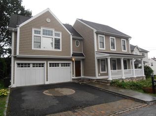 614 Cedar St, Mamaroneck, NY 10543