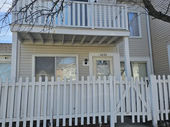 1432 Williamsburg Rd, Country Club Hills, IL 60478