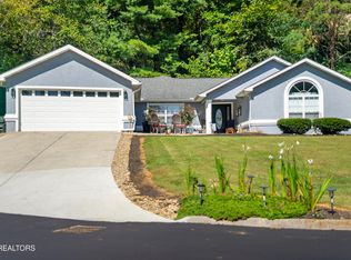 205 Lexington Pl, Sevierville, TN 37862