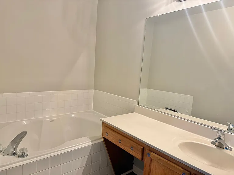 46190 Walpole Ter — Photo 4