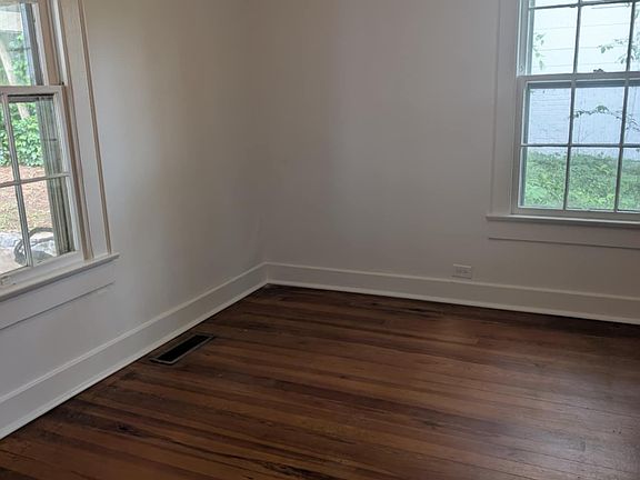 5th image of 2143 Island Home Ave