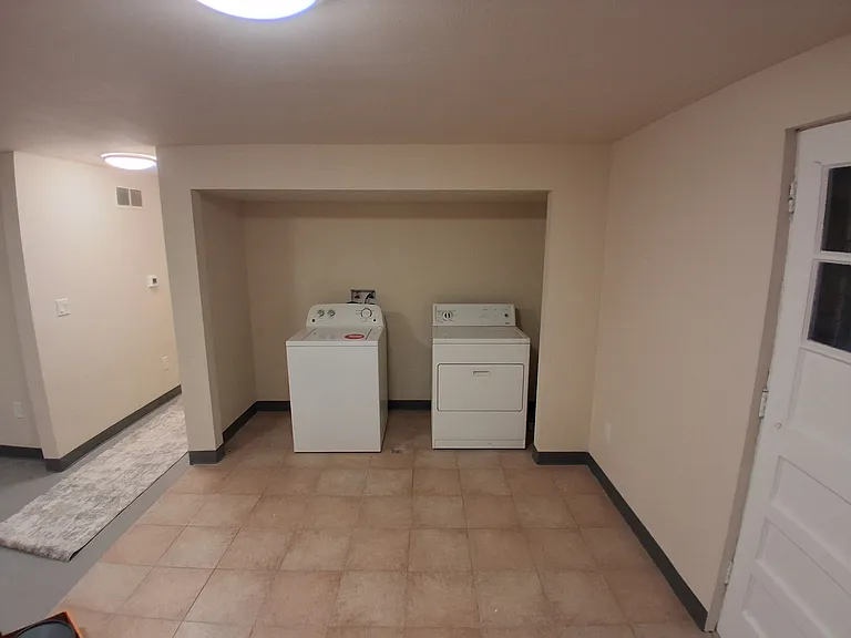 Laundry facilities on site
