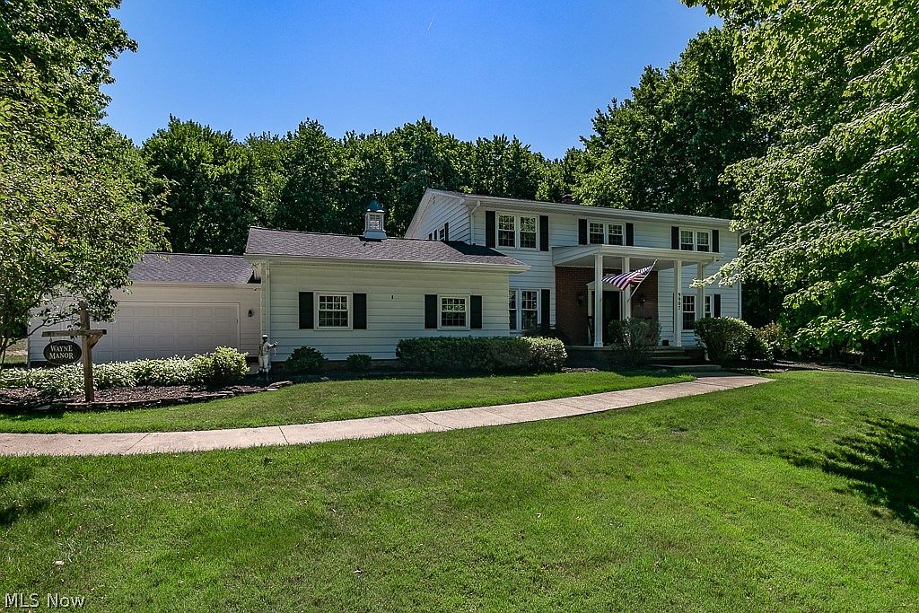 9907 Gardenside Dr, Willoughby, OH 44094 | Zillow