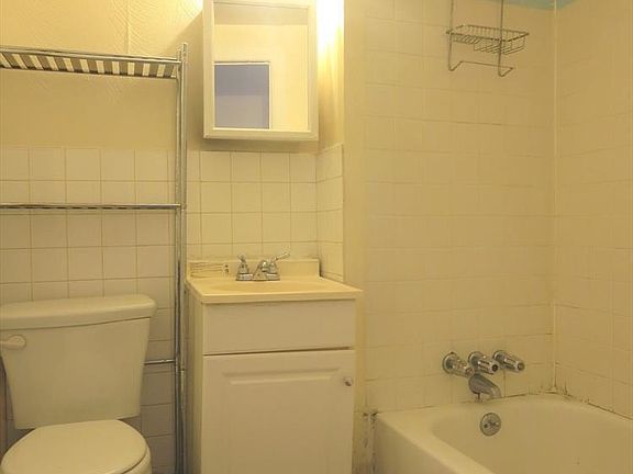 5th image of 1515 Fulton St #4