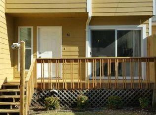 46 Sandalwood Cir, Lawrenceville, GA