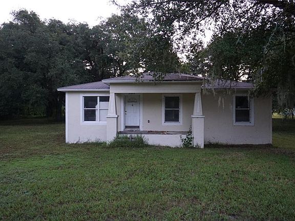 3rd image of 21024 Franklin Dr