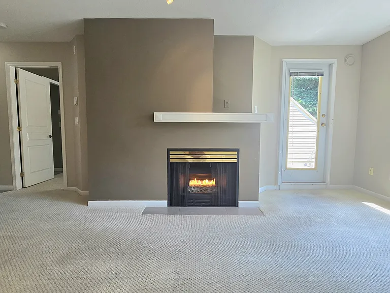 1252 Town Centre Blvd #428 — Photo 1