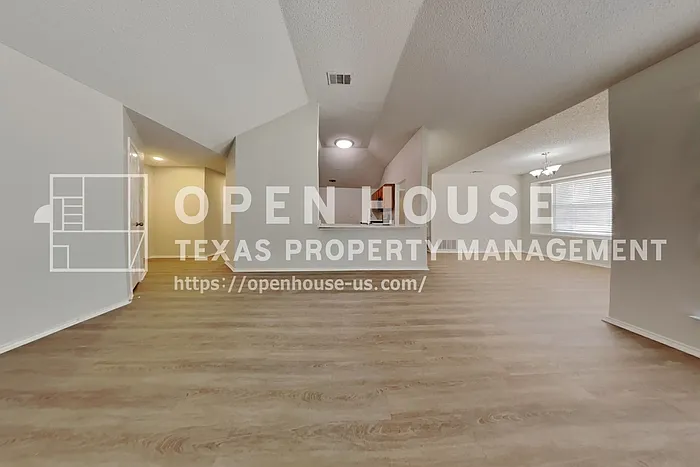 3 bed, 2.0 bath, 1545 sqft, $2,250 — Photo 4