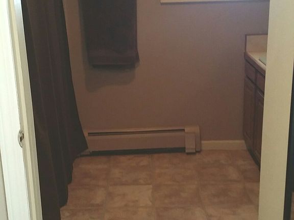 5th image of 810 Grand Ave