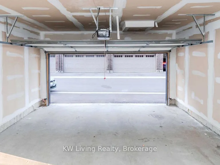 4148 Highway 7 — Photo 18