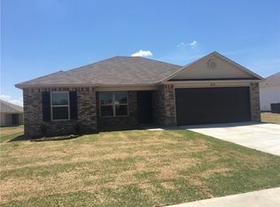 817 NW 68th Ave, Bentonville, AR 72712