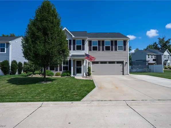 450 Emily Dr, Madison, OH 44057