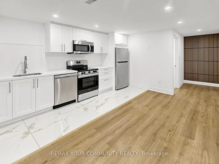 275 Betty Ann Dr — Photo 24