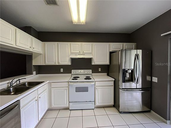 2nd image of 30303 Lacledes Ln