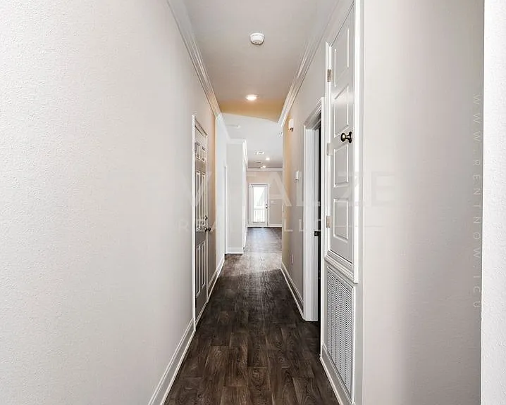 32552 Revere Dr — Photo 3