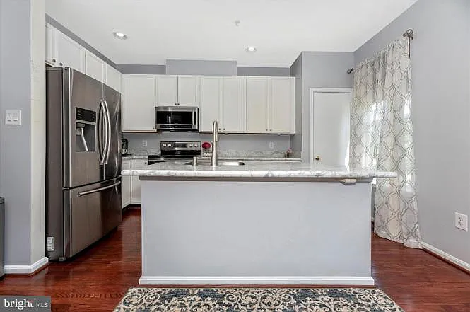 124 Cavenrock Ct — Photo 21