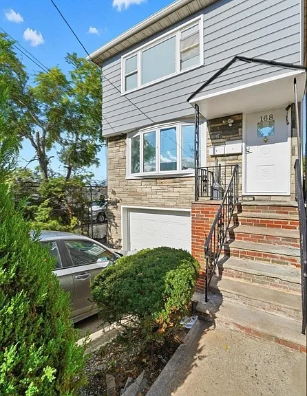 168 Carlton Ave #2 — Photo 11