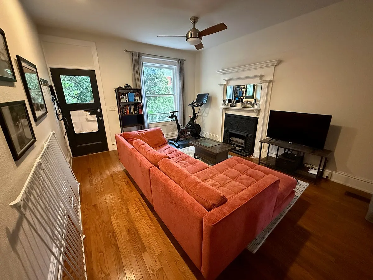 2073 N Emerson St — Photo 4