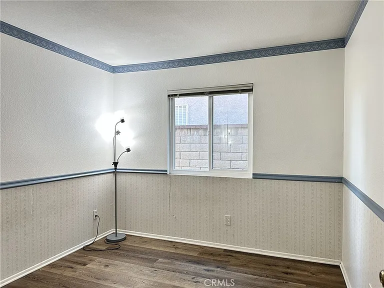 22841 Brompton St — Photo 15
