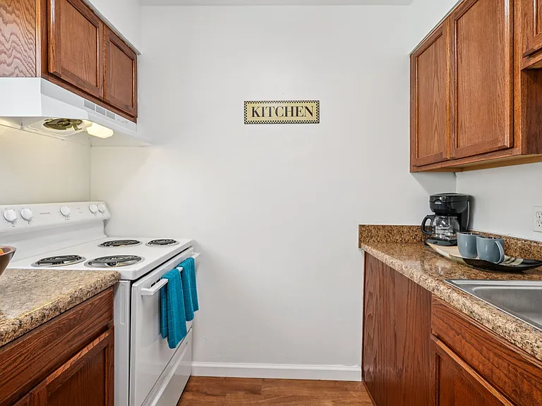 Liv Apartments — Photo 36