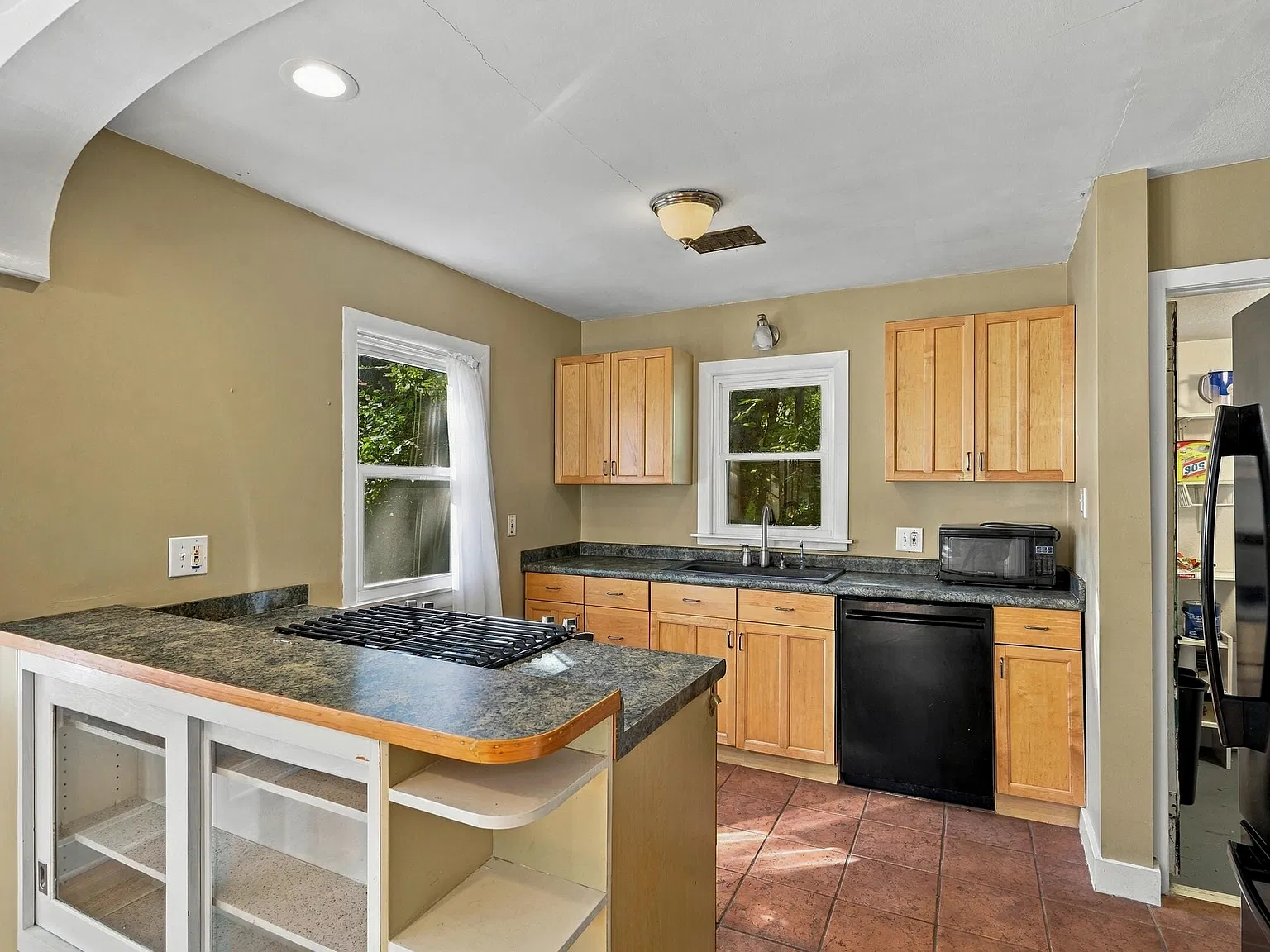 2 bed, 1.0 bath, 883 sqft, $1,400 — Photo 3