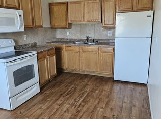 728 W 63rd St #4, Davenport, IA 52806