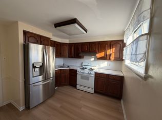 2050 Robbins St, Philadelphia, PA 19149