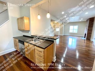 323 Augusta St, Mt Washington, PA 15211