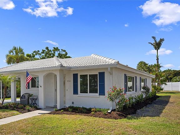 2nd image of 524 Spanish Dr S #125